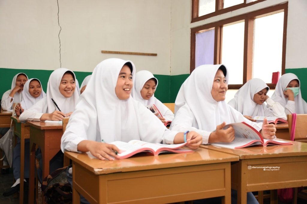 Pelatihan Kewirausahaan Santri: Dari Pesantren untuk Dunia Usaha